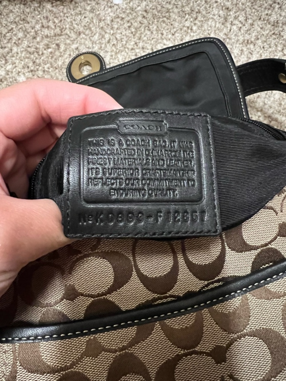 Coach Signature Black and Brown Shoulder Bag - Picture 4 of 5